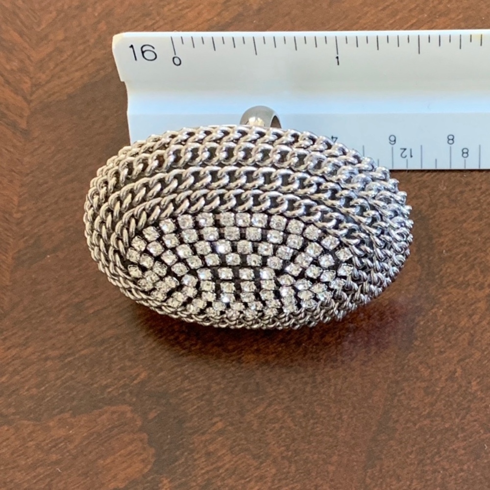 NOIR JEWELRY // OVAL COCKTAIL RING - Brand new